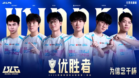 山东泰山官方球星卡巅峰版限量推出，尊享收藏价698元，泰山荣耀，错过不再！